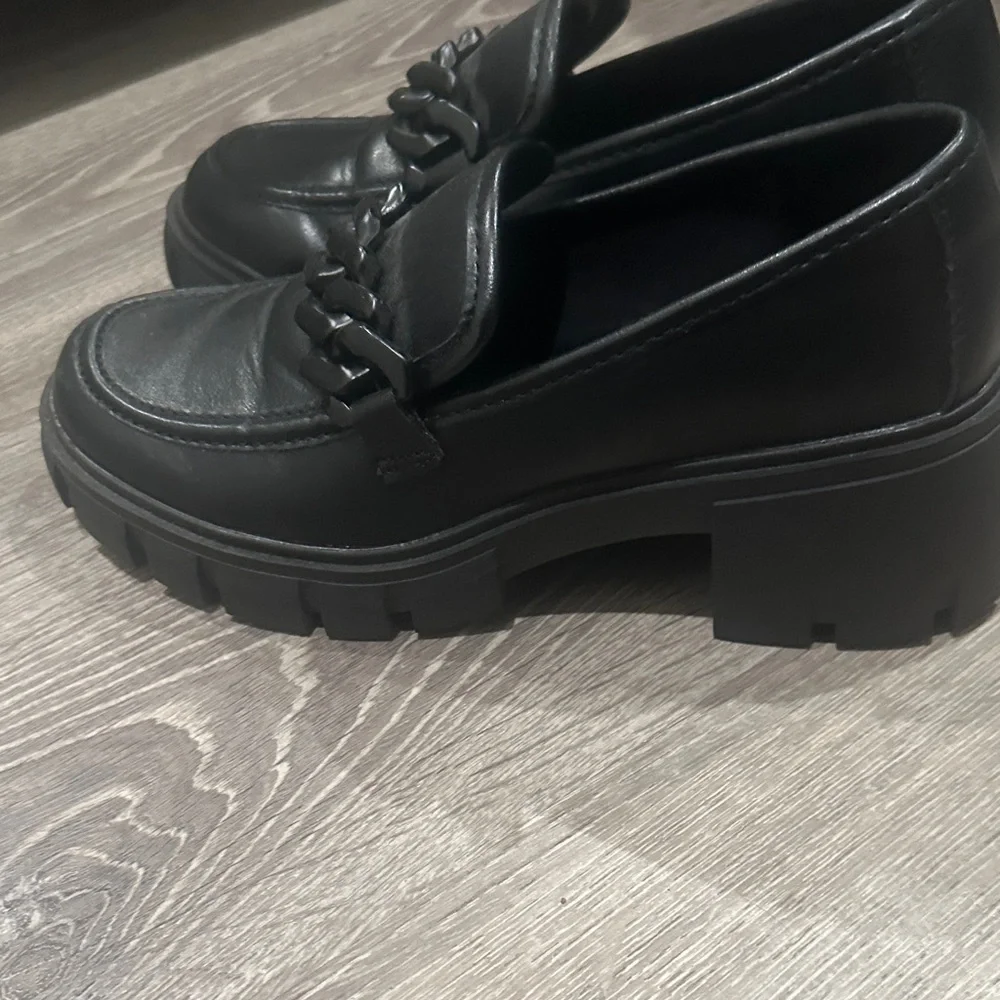 Madden Girl Black Platform Chain Loafers